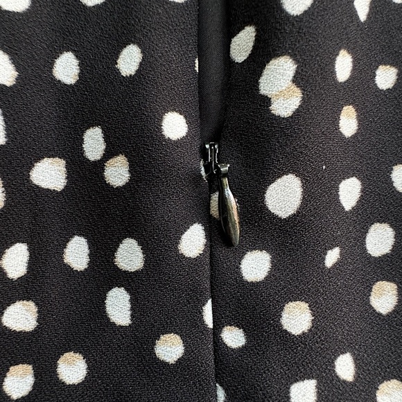 NWT | BANANA REPUBLIC POLKA DOT MINI SKIRT RUFFLE HEM BLACK & WHITE | SIZE 10 - Picture 5 of 8